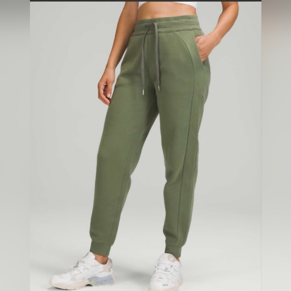 lululemon athletica Pants - Lululemon Scuba High-Rise Jogger *Fleece